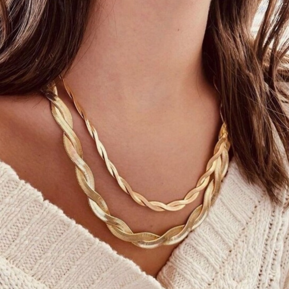 Twisted Snake Chain Necklace